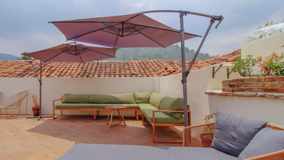 Others 4, Flore Hostel, Antigua Guatemala