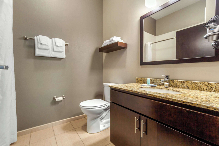 Bathroom 5, MainStay Suites Lincoln University Area, Lancaster