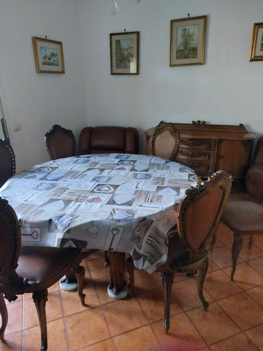 Dining Room 30
