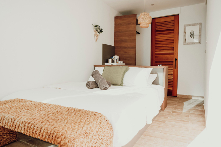 Bedroom 2, Mata e' Platano Guesthouse