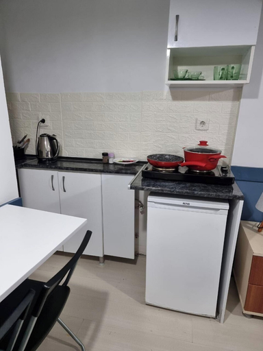 Private kitchen 4, Lovely coy flat in Taksim, Beyoğlu