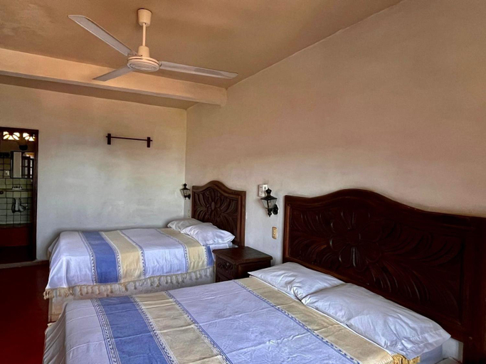 Bedroom 2, Hotel Rancho Escondito, Dist. Pochutla