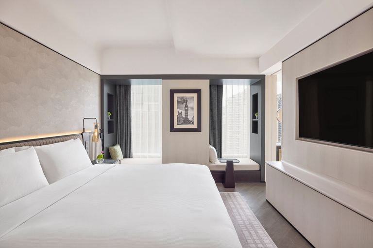 Bedroom 4, Hilton Shanghai City Center, Shanghai