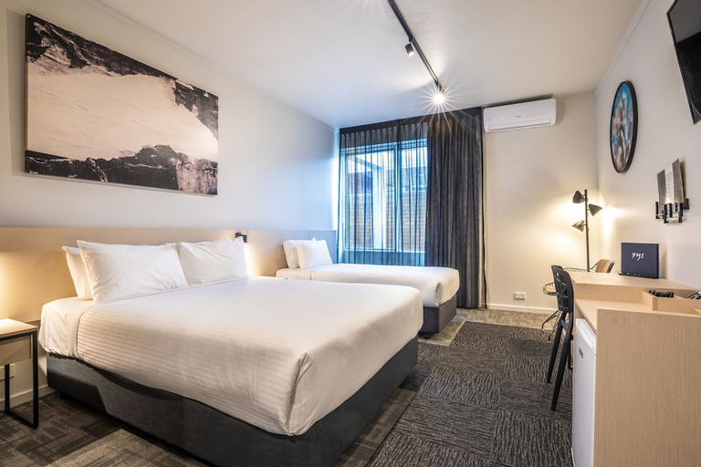 Bedroom 3, Nightcap At Keysborough Hotel, Gr. Dandenong Bal