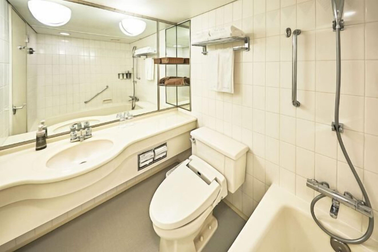 Bathroom 27