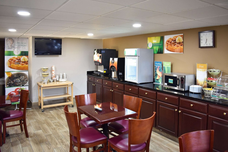 Food & Drinks 2, Quality Inn Reidsville, Rockingham