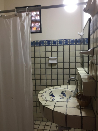Bathroom 3, Hotel Rancho Escondito, Dist. Pochutla