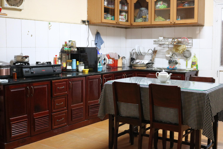 Food & Drinks, Spacious ancient house suitable for family or group of friends, Đà Lạt