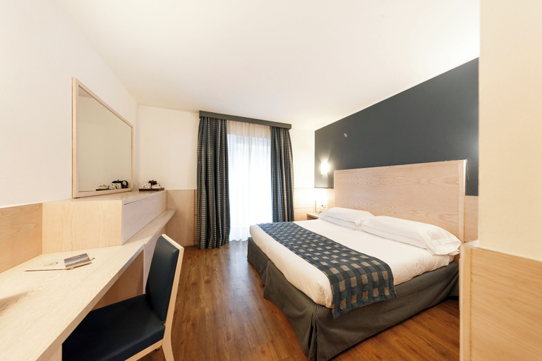 Bedroom 4, BIKE HOTEL CARAVEL, Trento