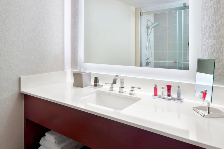 Bathroom 4, Augusta Marriott at the Convention Center, Richmond