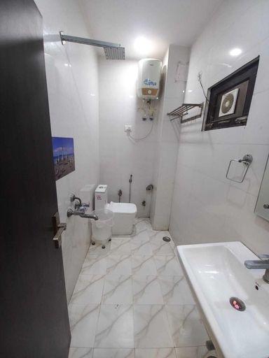 Bathroom 4, The Hans Hotel - Hubli, Dharwad