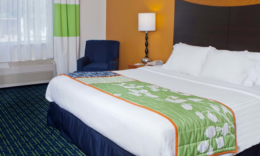 Bedroom 2, Fairfield Inn Suites Memphis East, Shelby