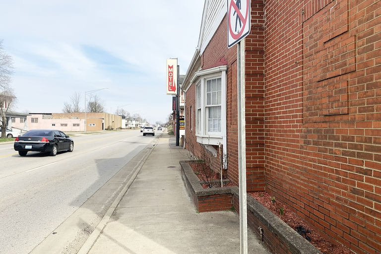 Exterior & Views 1, Four Keys Inn, Scioto