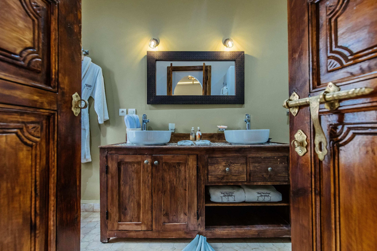 Bathroom 4, Riad NayaNour, Marrakech