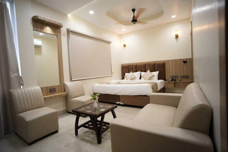 Bedroom 4, Hotel Om Villa, Varanasi