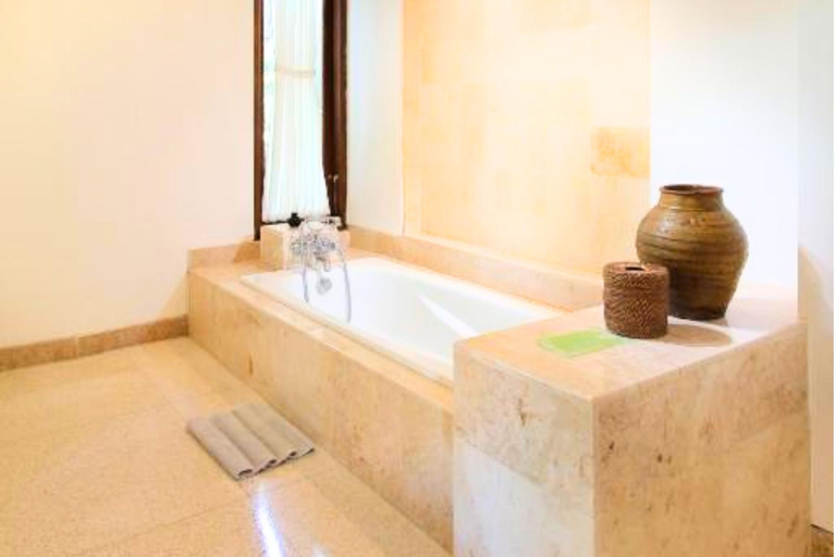 Bathroom 3, Comfortable 1 BR with Jungle View Villa IR15A, Gianyar