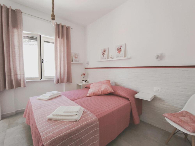 Others 4, A Casa di Rosanna, Foggia