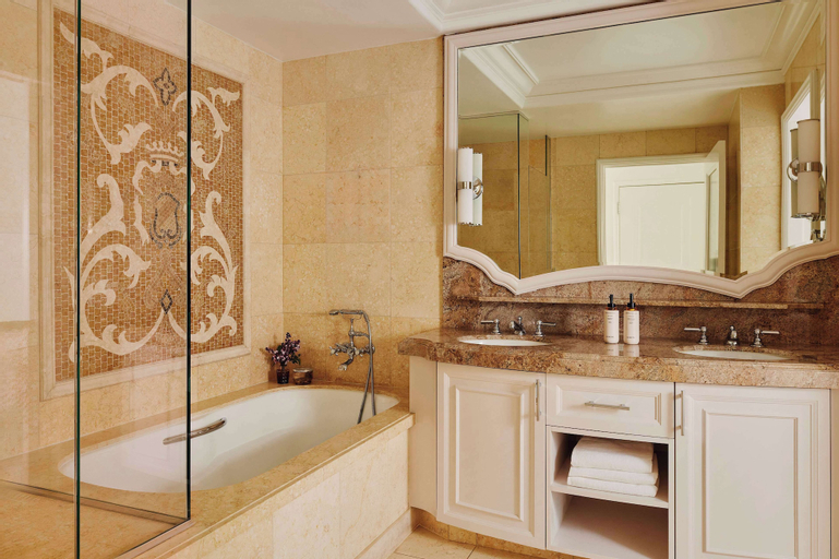 Bathroom 4