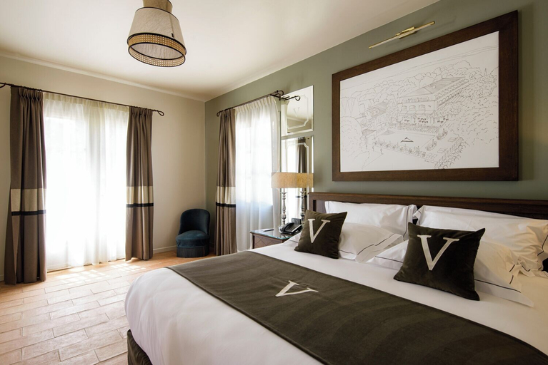 Bedroom 3, Le Vallon de Valrugues Hotel Spa & Villas, Bouches-du-Rhône