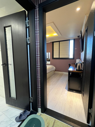 Others 5, Jjak motel, Changwon