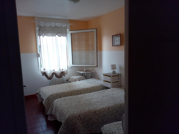 Bedroom 2, Villa Arc en Ciel et cle des champs, Vosges