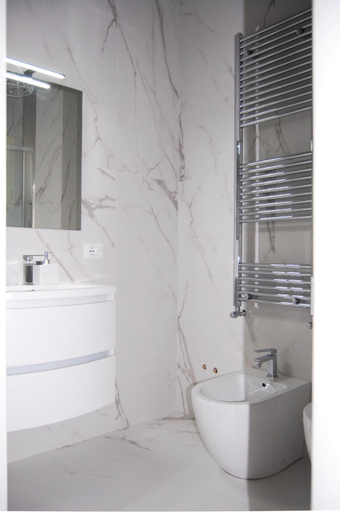 Others 4, Domus Suite, Campobasso
