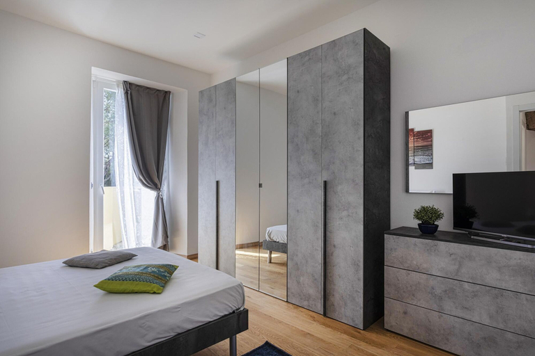 Room 5, Genova Skyline With Terrace by Wonderful Italy, Genova