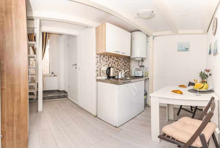 Others 3, Lovro Studio Apartments, Dubrovnik