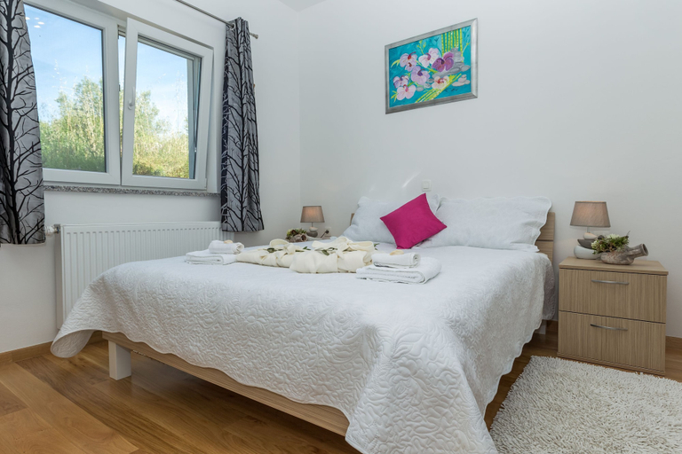 Bedroom 2, House Kaliope, Sali