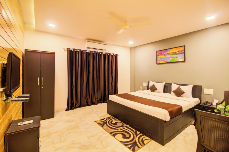 Bedroom 3, Harmony Palace, Satara