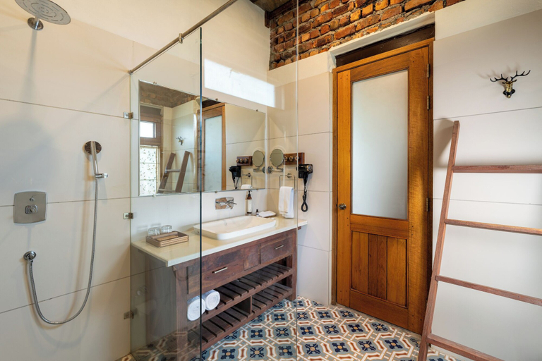 Bathroom 3, Amritara Olive Trotter, Rupnagar
