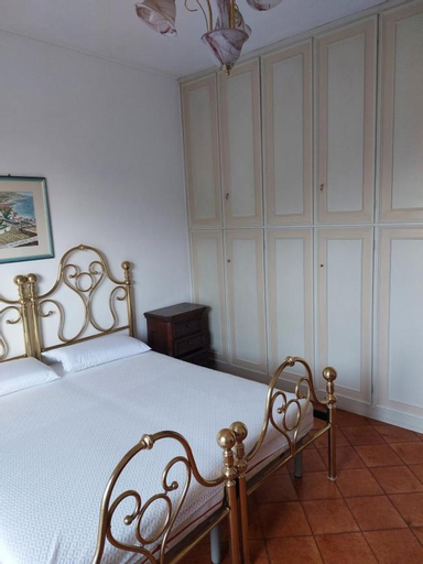 Bedroom 16