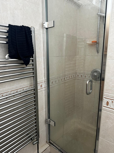 Others 3, Lovely room in South London, London