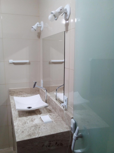 Bathroom 2, Suite do Galo, Arraial do Cabo
