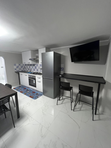 Others, Rooms 38, Catania