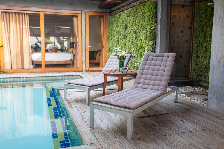 Swimming Pool 7