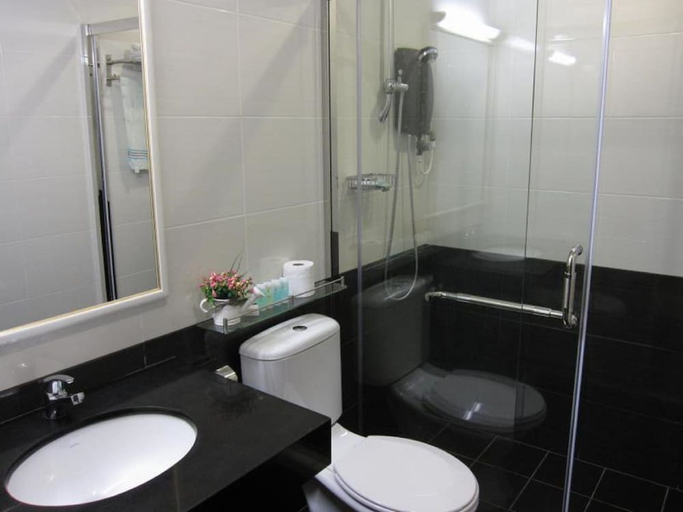 Bathroom 3, Hotel Eden54, Kota Kinabalu