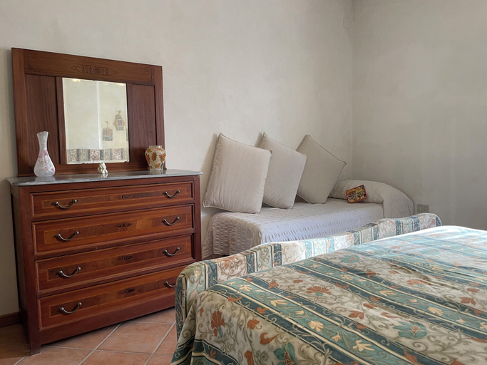 Bedroom 3, Agriturismo Podere le Tombe, Pisa