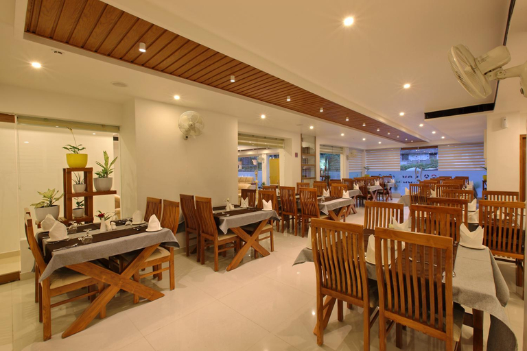 Food & Drinks 2, Hotel NovArk Munnar, Idukki