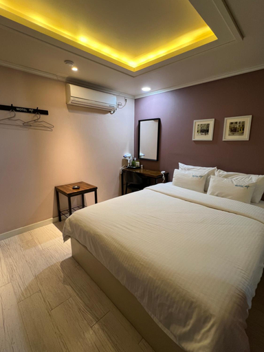 Others 3, Jjak motel, Changwon