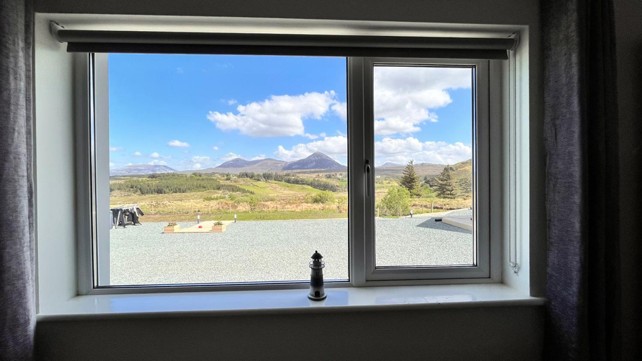 Others 4, Errigal View B&B and Crafts