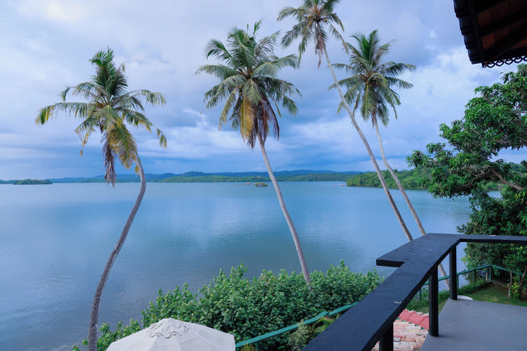 Front of property 5, South Point Cottage - Whole Villa 3 Bedrooms (Sleeps 6), Habaraduwa