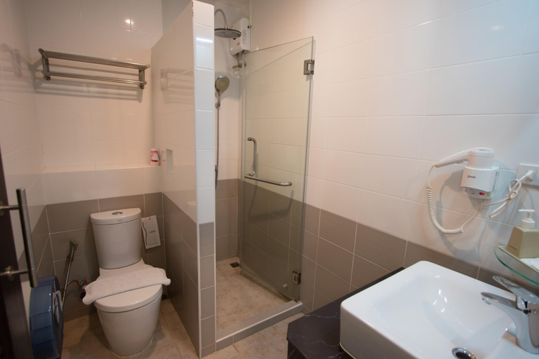 Bathroom 2