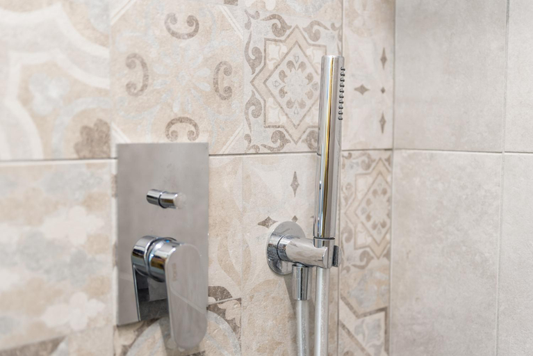 Bathroom 3, La Perla del Mare, Terre Marine, La Spezia