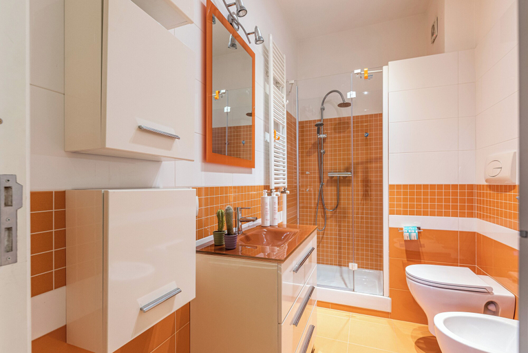Bathroom 3, Casa dei Giovenchi con Terrazza, Palermo