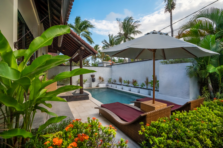 Swimming Pool 9