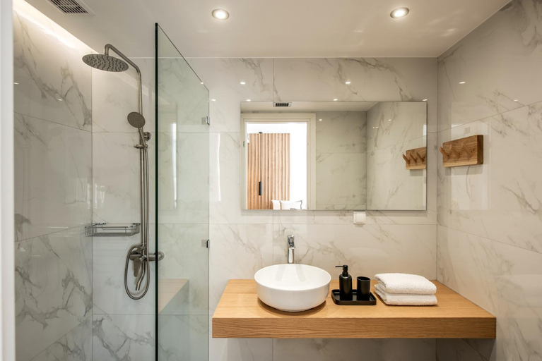 Bathroom 2, Aether by Nymphs residence II, Faistos