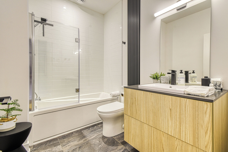 Bathroom 4, 102 Verbier Building 7 - Alpinhaus, Les Laurentides