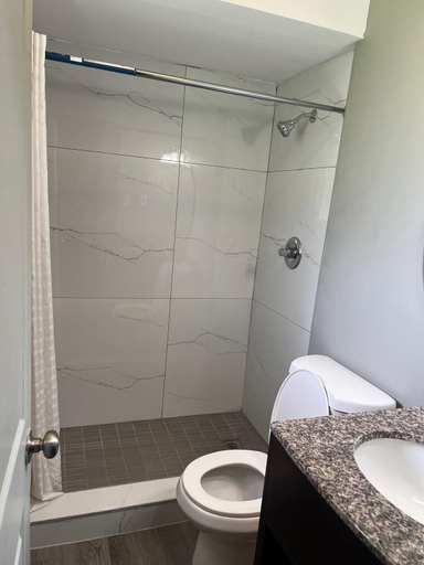 Bathroom 4, Red Carpet Inn, Cuyahoga