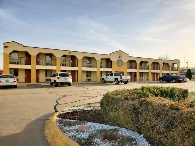 Exterior & Views 2, Red Roof Inn Shamrock, Wheeler